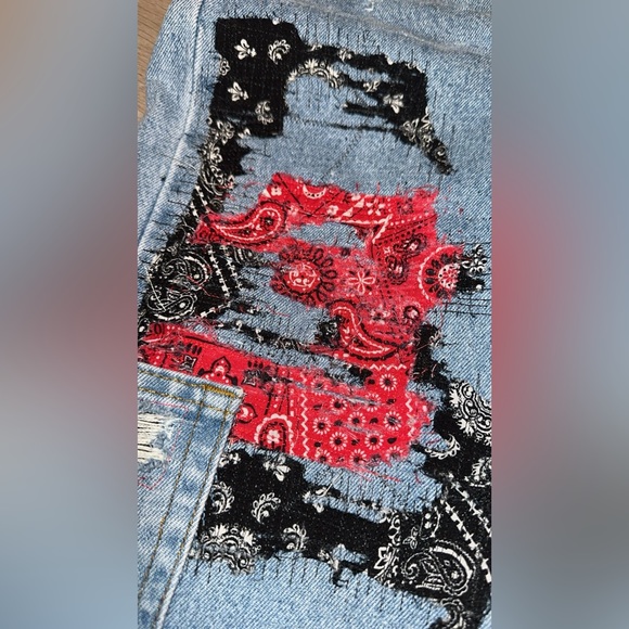 SOLD! - Picture 9 of 9